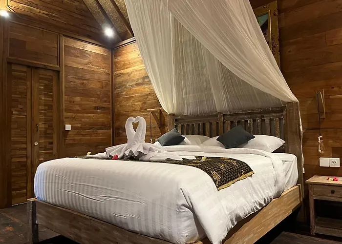 Villa Eka Wood *