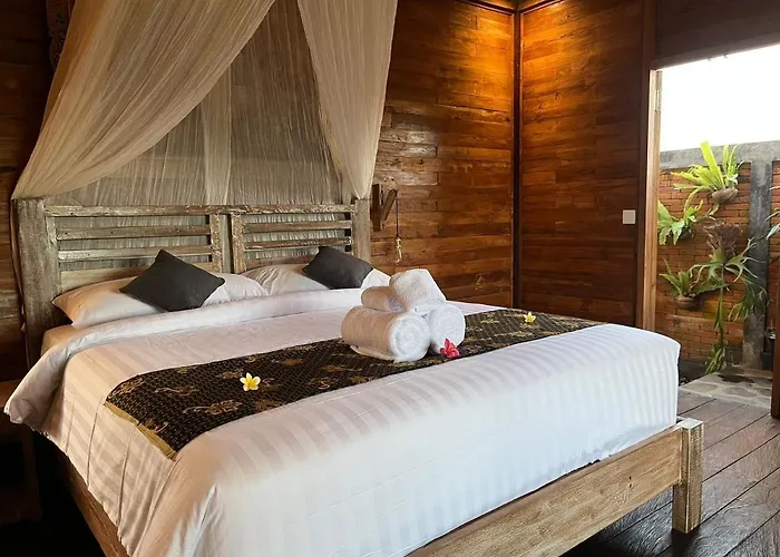 Villa Eka Wood