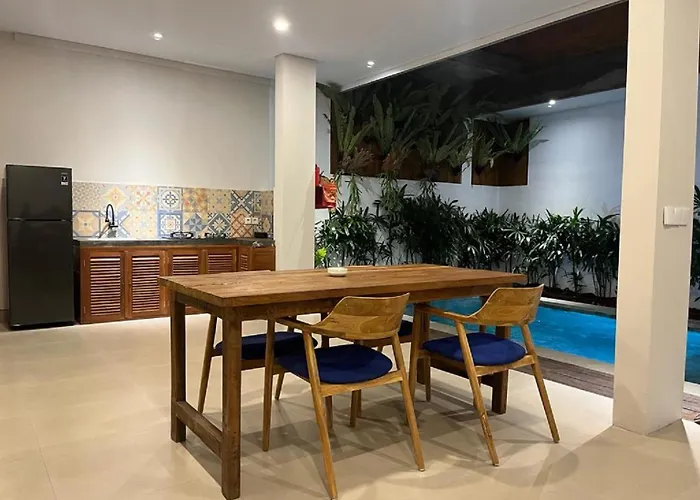 Villa Eka Wood