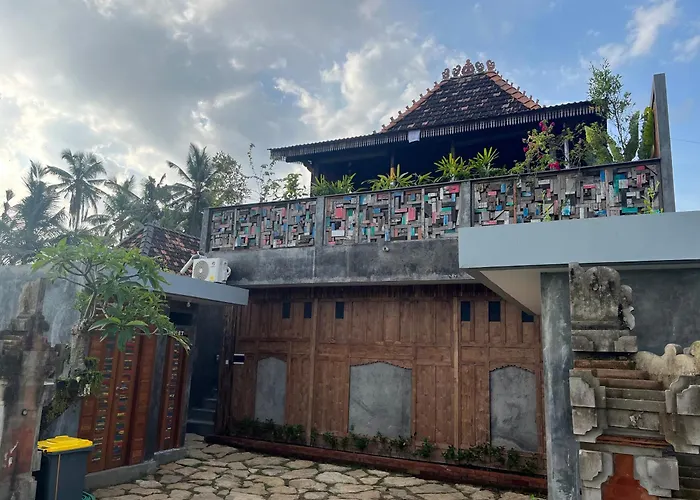 Villa Eka Wood